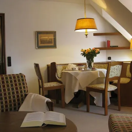 Gasthaus Zur Sonne Vendégház Badenweiler